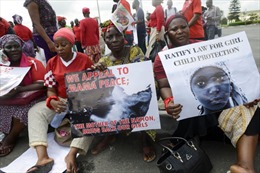 Đánh bom đẫm máu SVĐ Nigeria, ít nhất 40 người chết